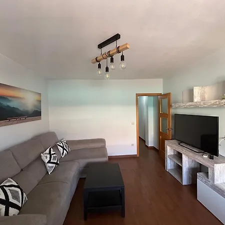 Ganivet En El Centro De Apartamento