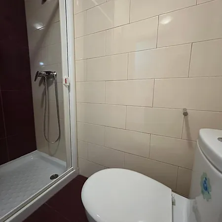 Rghost-apartamento Ganivet En El Centro De *