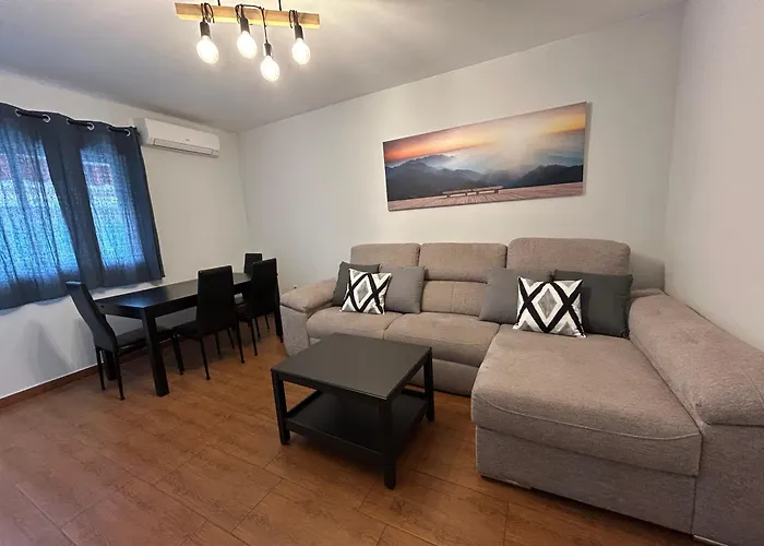 Appartement Rghost-apartamento Ganivet En El Centro De *