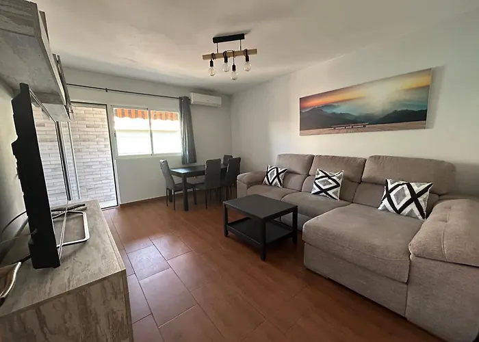 Rghost-apartamento Ganivet En El Centro De